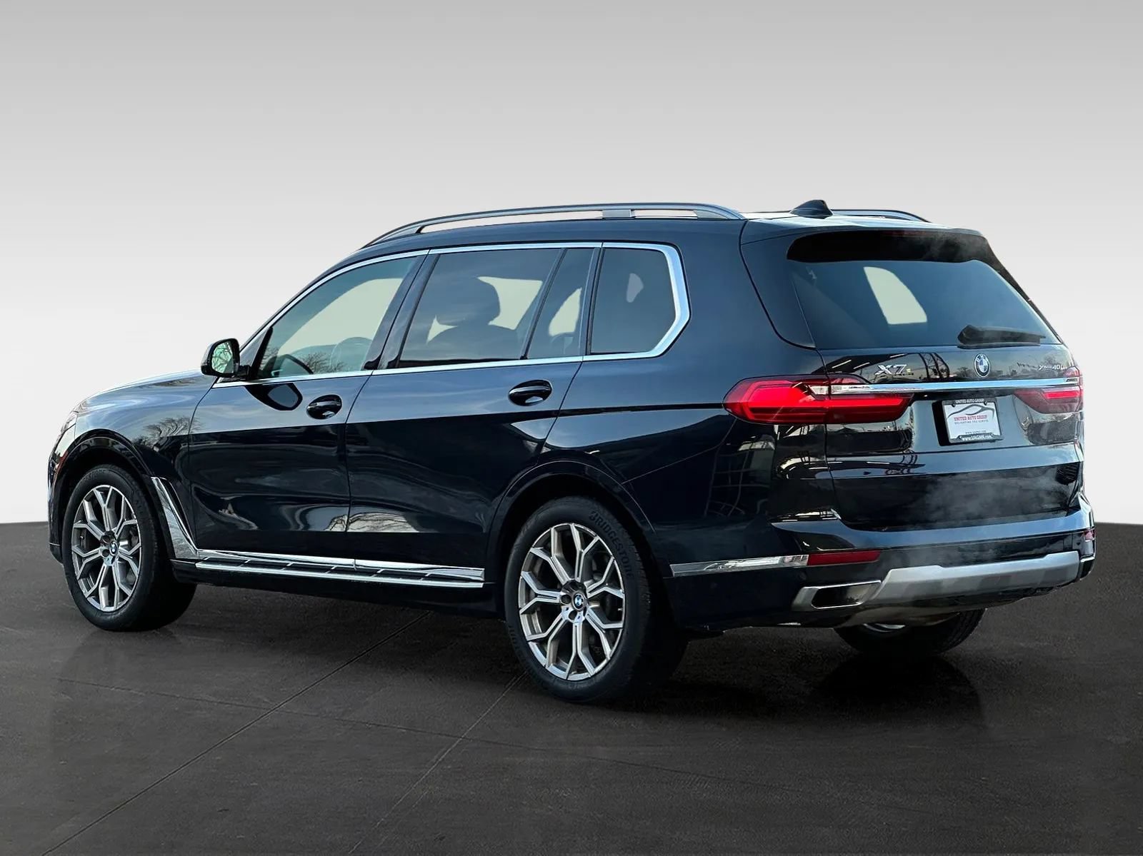 Used 2019 BMW X7 xDrive40i w/ Premium Package AWD/4WD image 5
