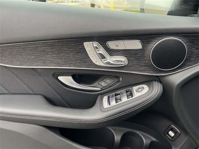 Used 2022 Mercedes-Benz GLC 300 4MATIC image 11