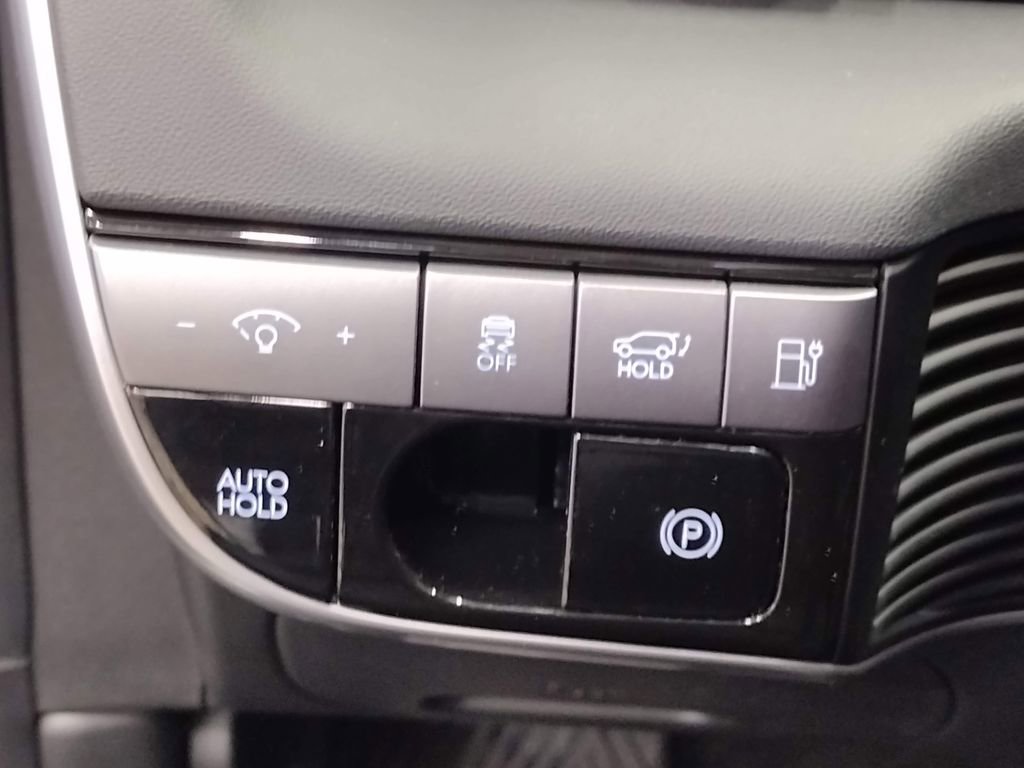 New 2026 Hyundai Ioniq 5 SEL image 25