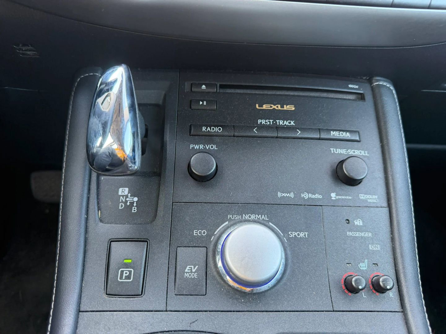 Used 2013 Lexus CT 200h w/ Premium Pkg w/Navigation FWD image 26