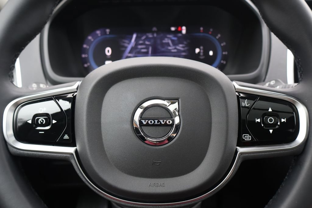 Used 2024 Volvo XC90 B6 Plus w/ Protection Package Premier image 28