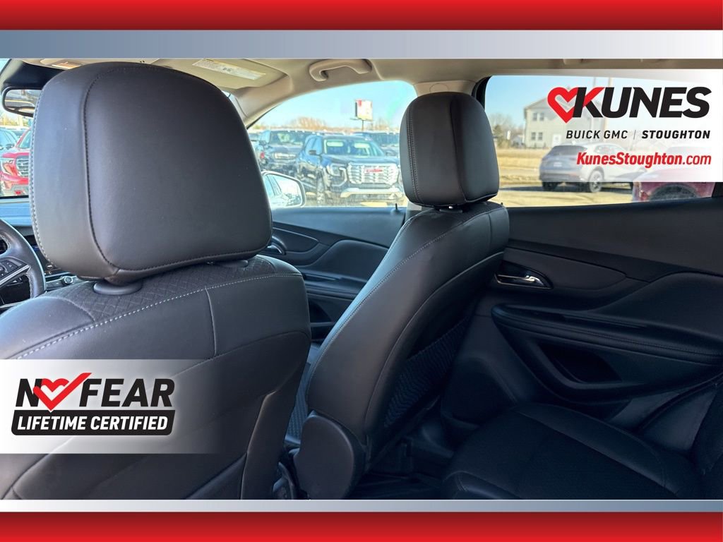 Used 2021 Buick Encore Preferred w/ Safety Package image 33