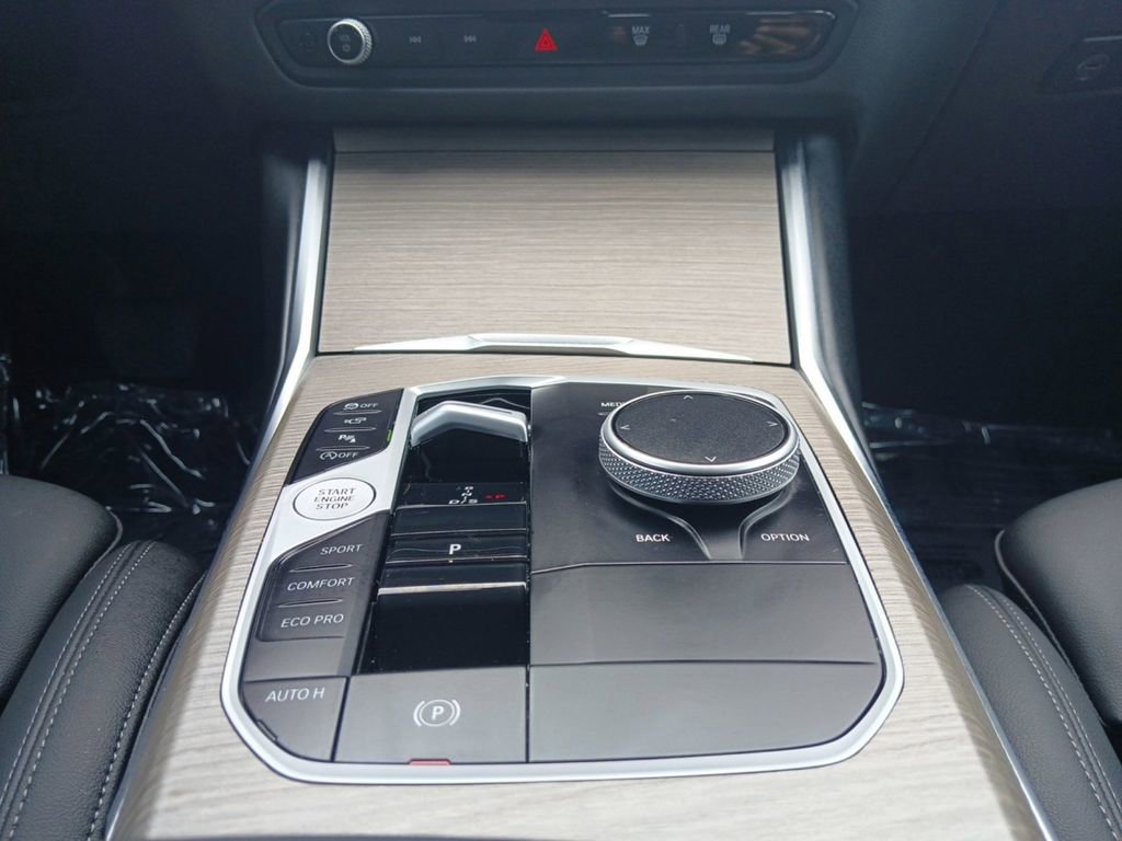 Used 2025 BMW 330i Sedan RWD image 16