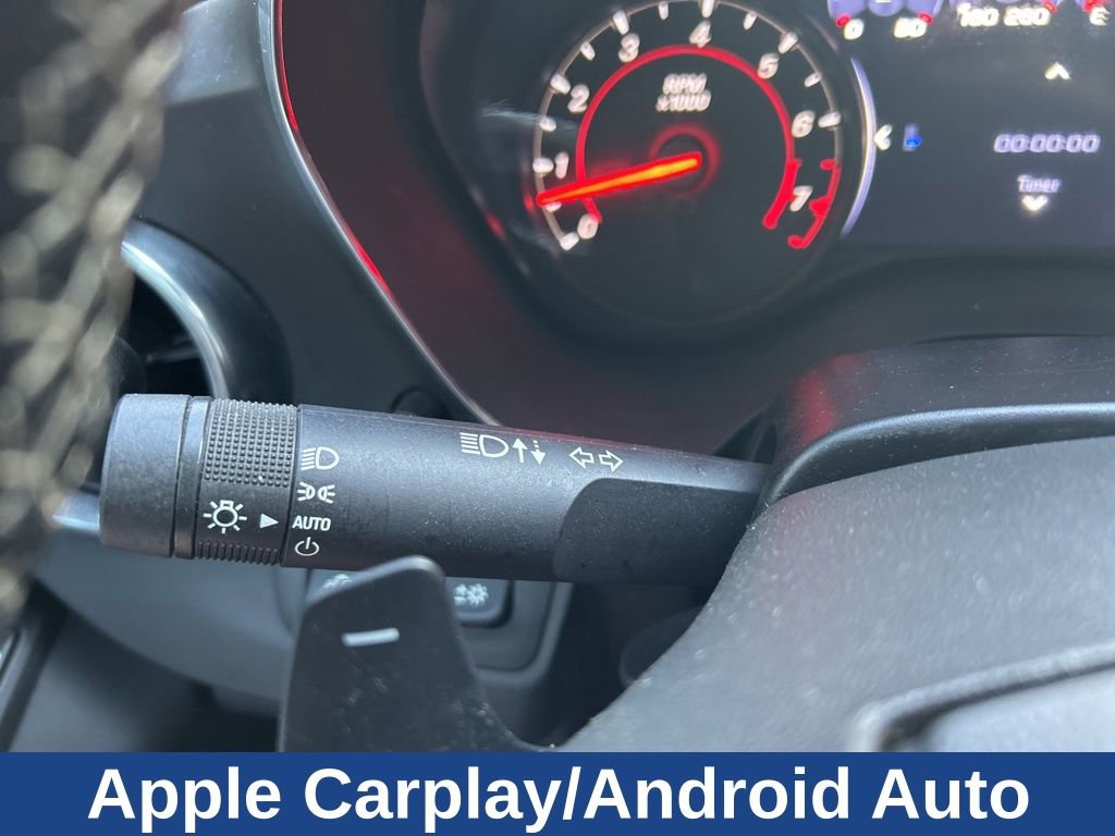 Used 2020 Chevrolet Camaro SS RWD image 13