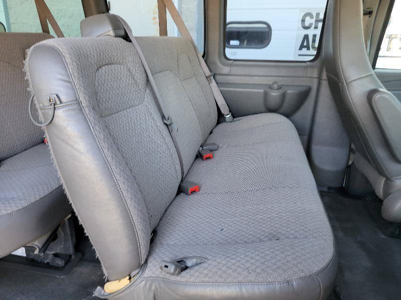Used 2017 Chevrolet Express 3500 LT w/ LT Preferred Equipment Group RWD image 29