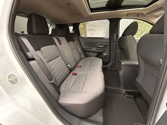 New 2026 Nissan Kicks SV w/ SV Premium Package image 36