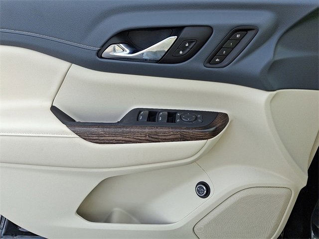 Used 2023 GMC Acadia Denali w/ Denali Ultimate Package image 12