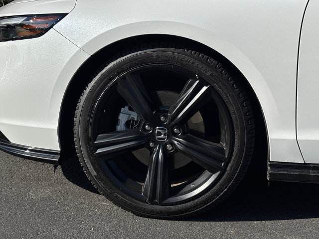 Used 2025 Honda Accord Sport image 7