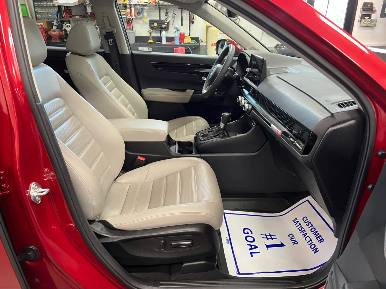 Used 2024 Honda CR-V EX-L image 31