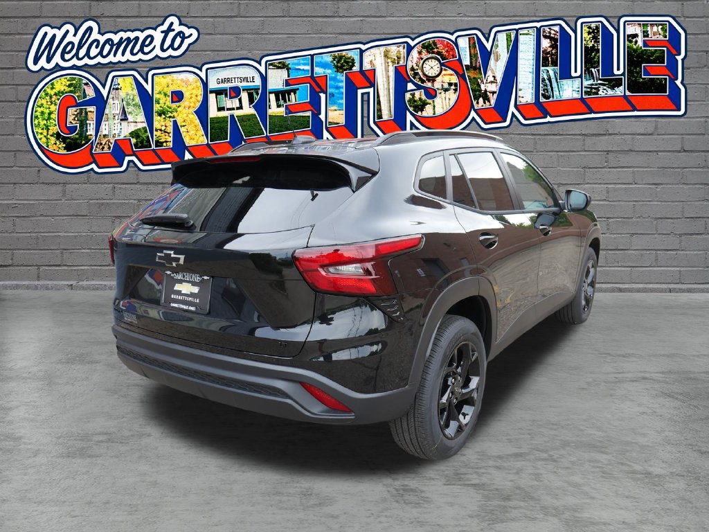 New 2026 Chevrolet Trax LT w/ Midnight Edition FWD image 29