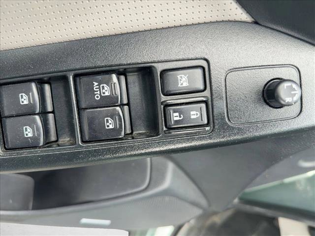 Used 2016 Subaru Forester 2.5i Touring w/ Eyesight & Navigation System image 29