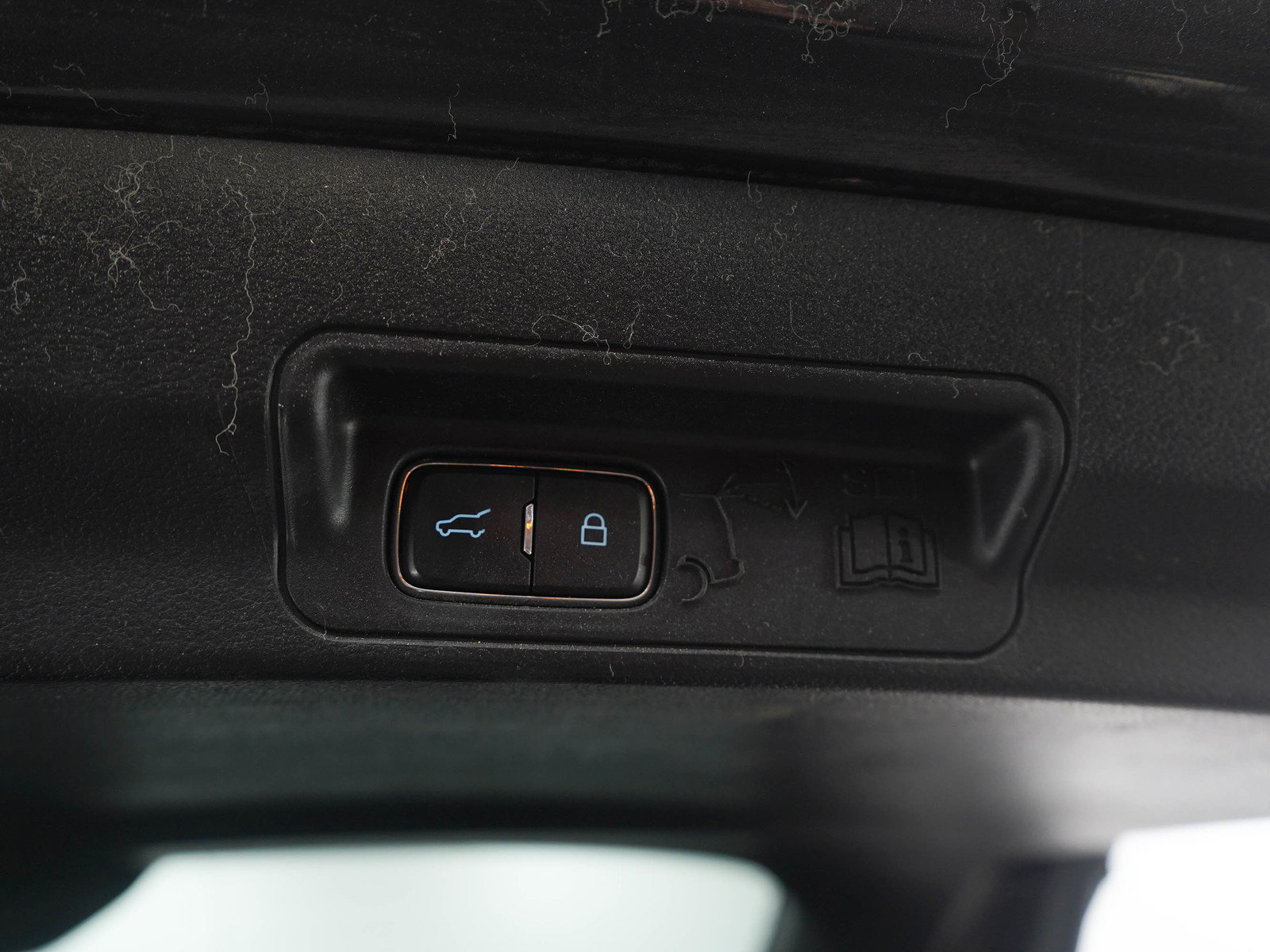 Used 2020 Ford Explorer ST w/ Premium Technology Package image 20