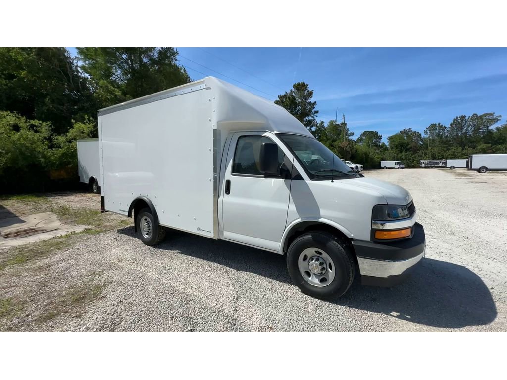 New 2025 Chevrolet Express 3500 w/ Power Convenience Package image 8