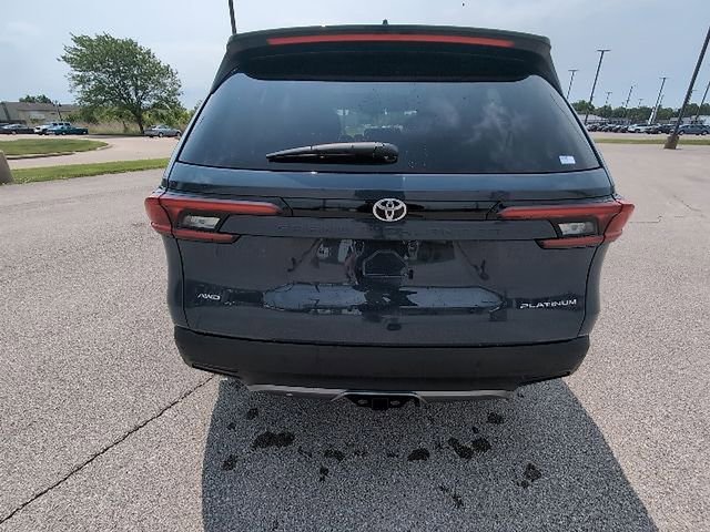 Used 2025 Toyota Grand Highlander AWD image 5