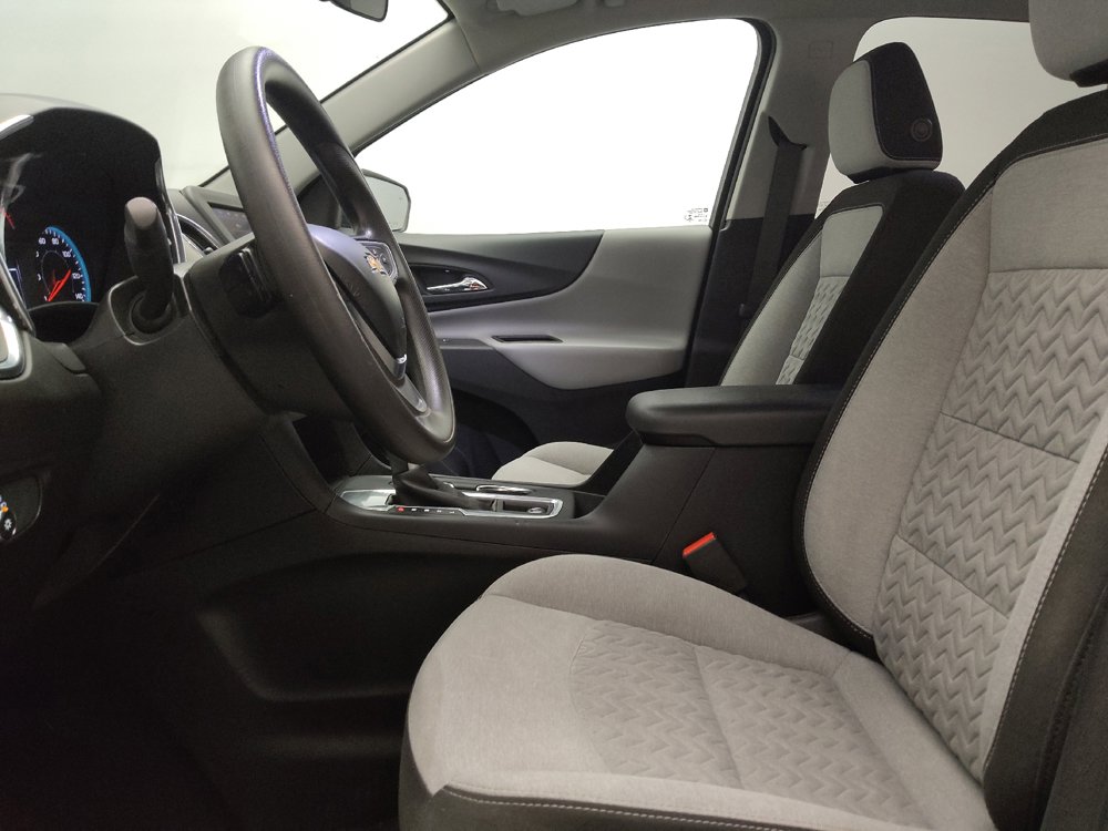 Used 2022 Chevrolet Equinox LS FWD image 17