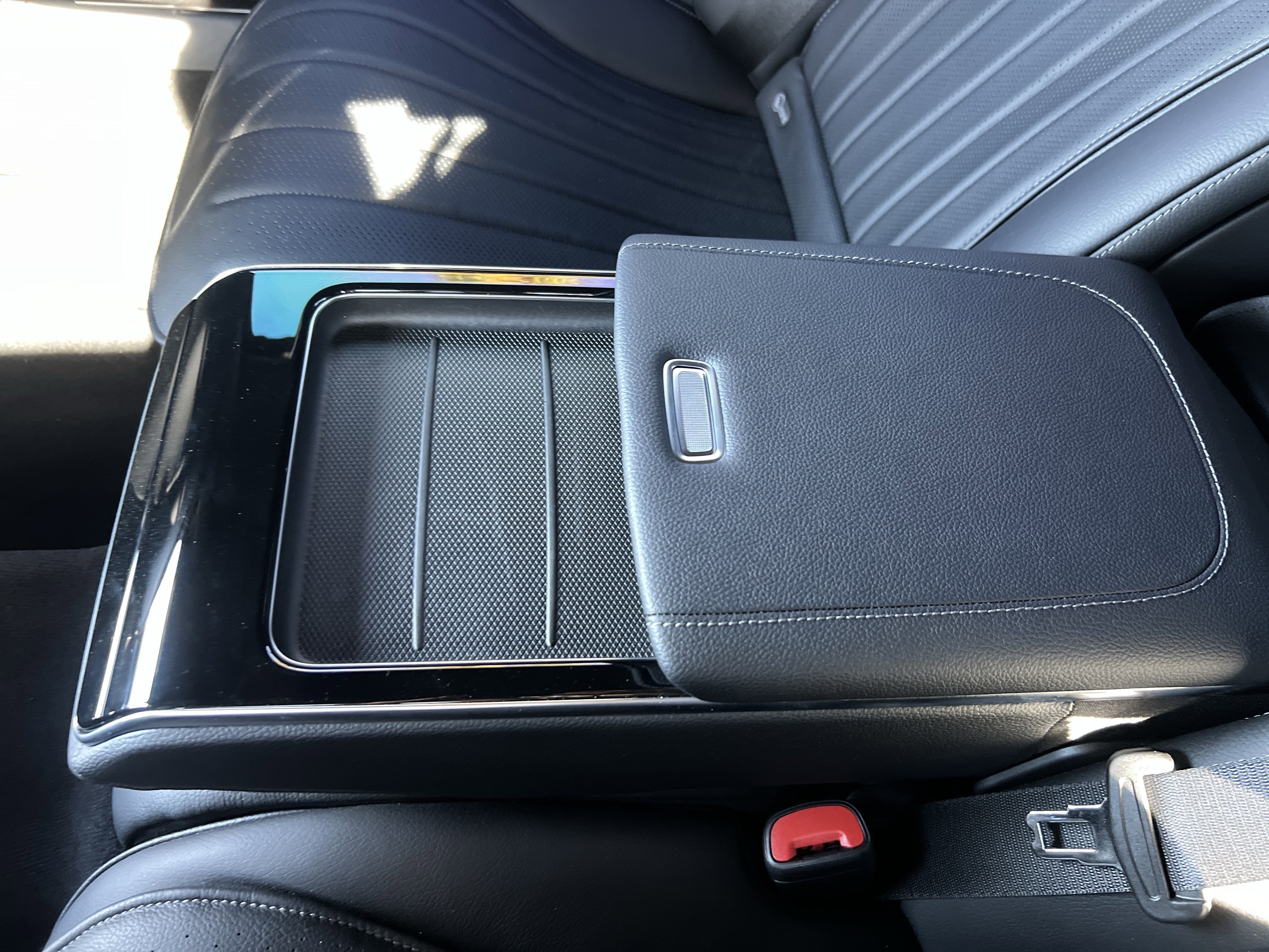 Used 2023 Mercedes-Benz S 580 4MATIC Sedan image 42