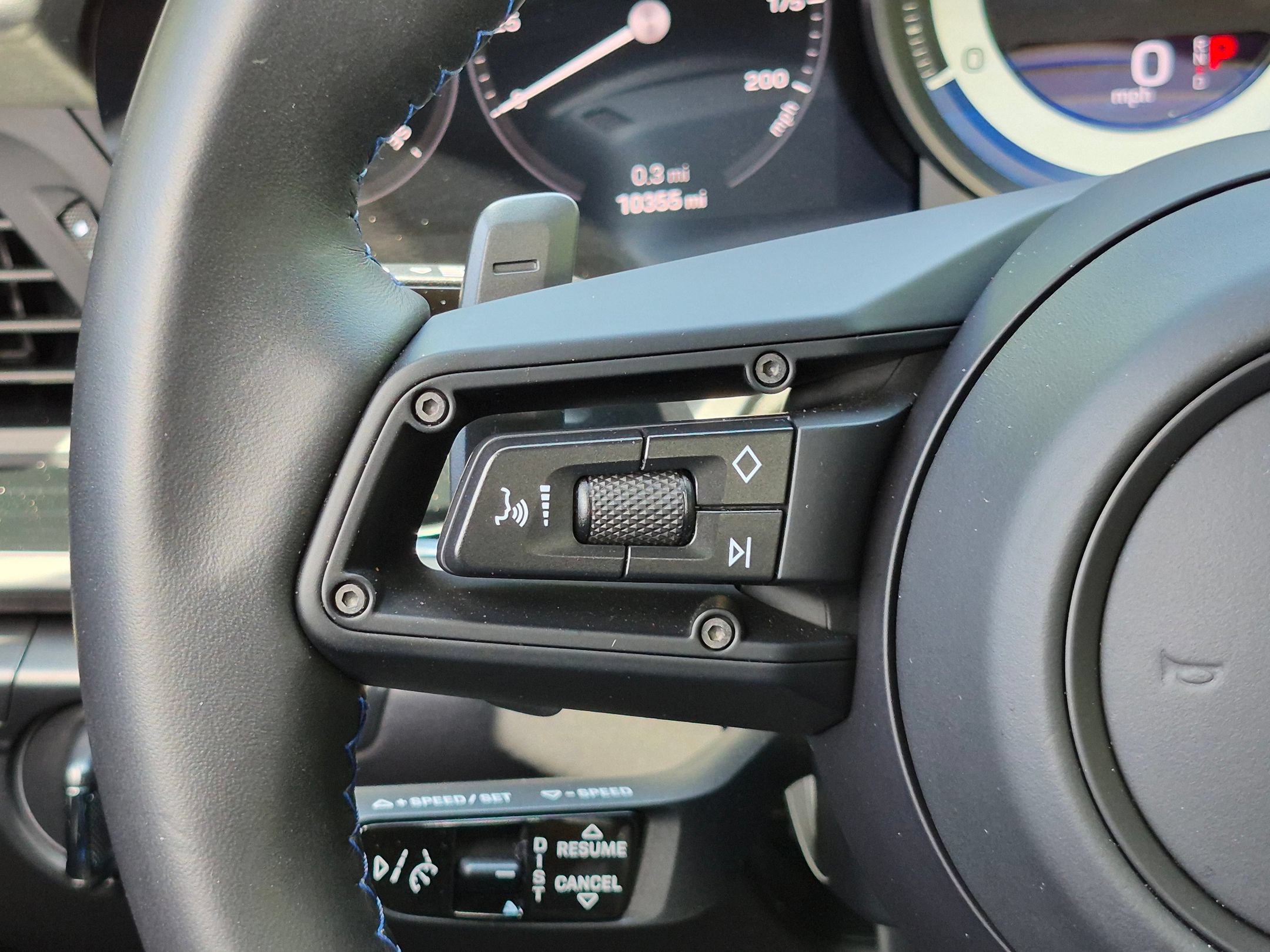 Certified 2024 Porsche 911 Carrera 4 AWD/4WD image 8