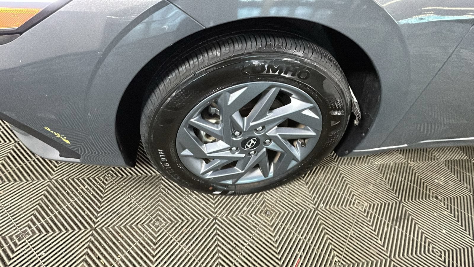 Used 2024 Hyundai Elantra SEL FWD image 11
