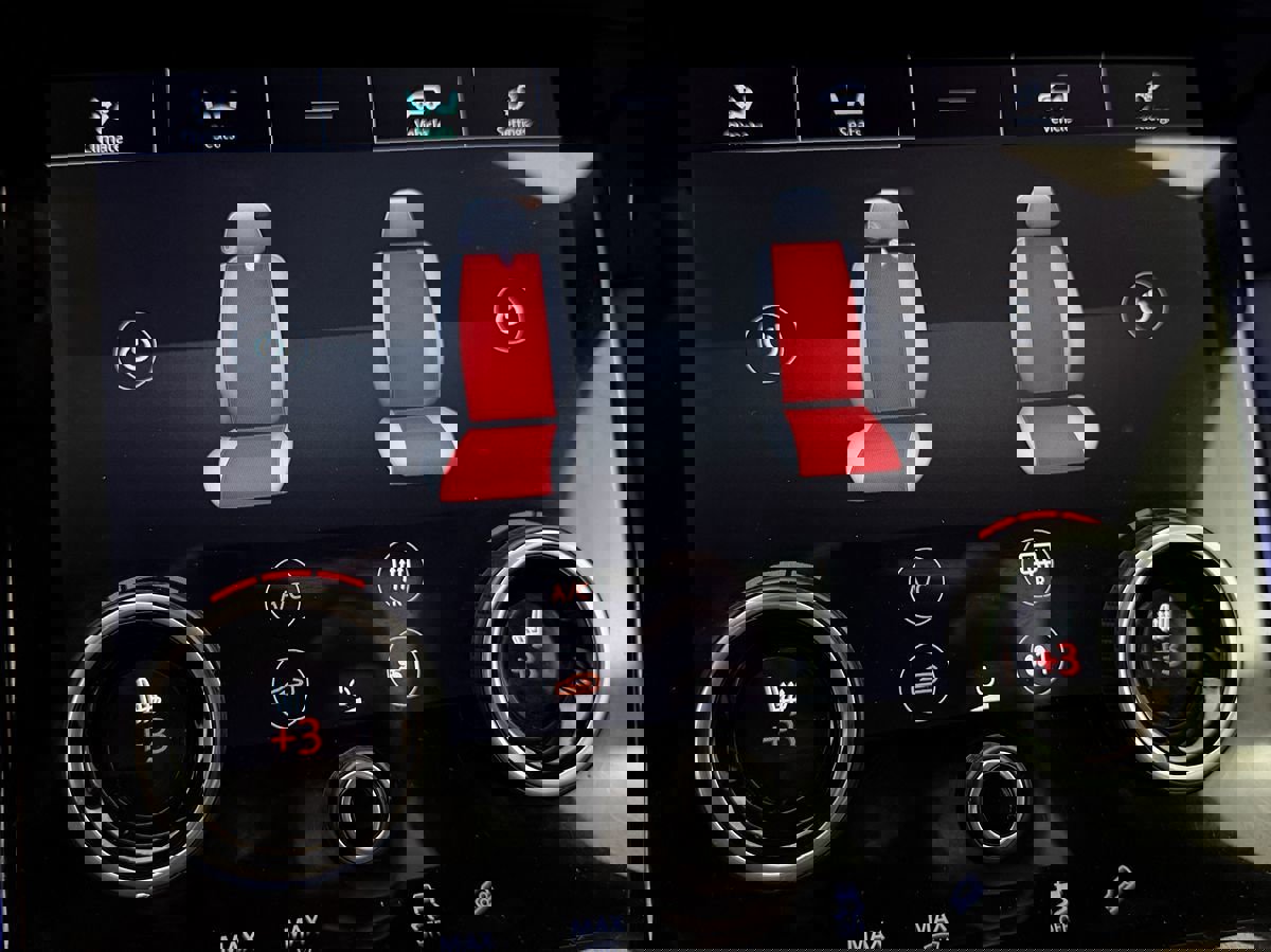 Used 2020 Land Rover Range Rover Evoque R-Dynamic SE image 28