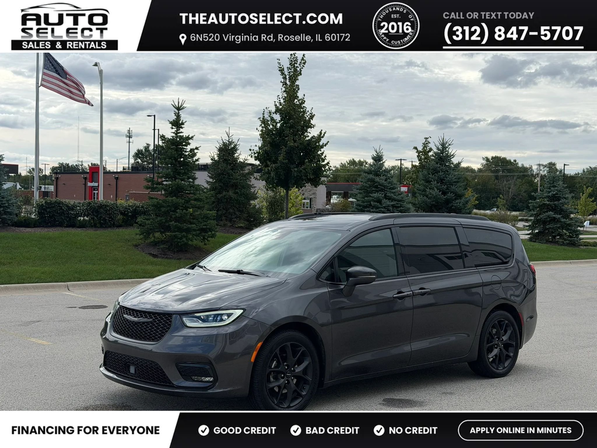 Used 2021 Chrysler Pacifica Touring w/ S Appearance Package FWD image 1