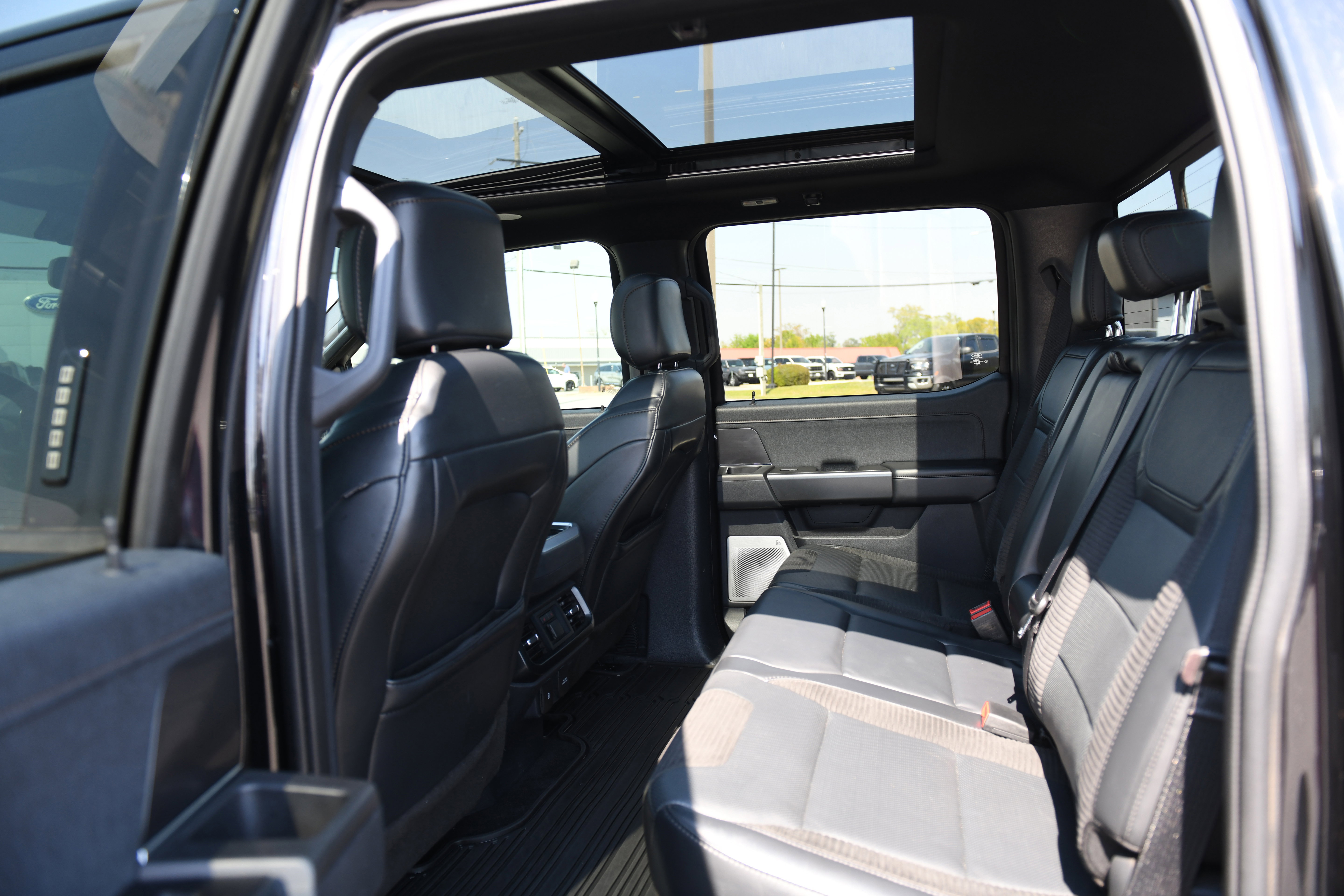 Used 2023 Ford F150 Raptor image 12