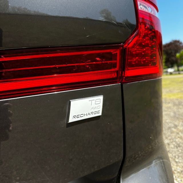 Used 2024 Volvo XC60 T8 Ultimate w/ Protection Package Premier AWD/4WD image 28