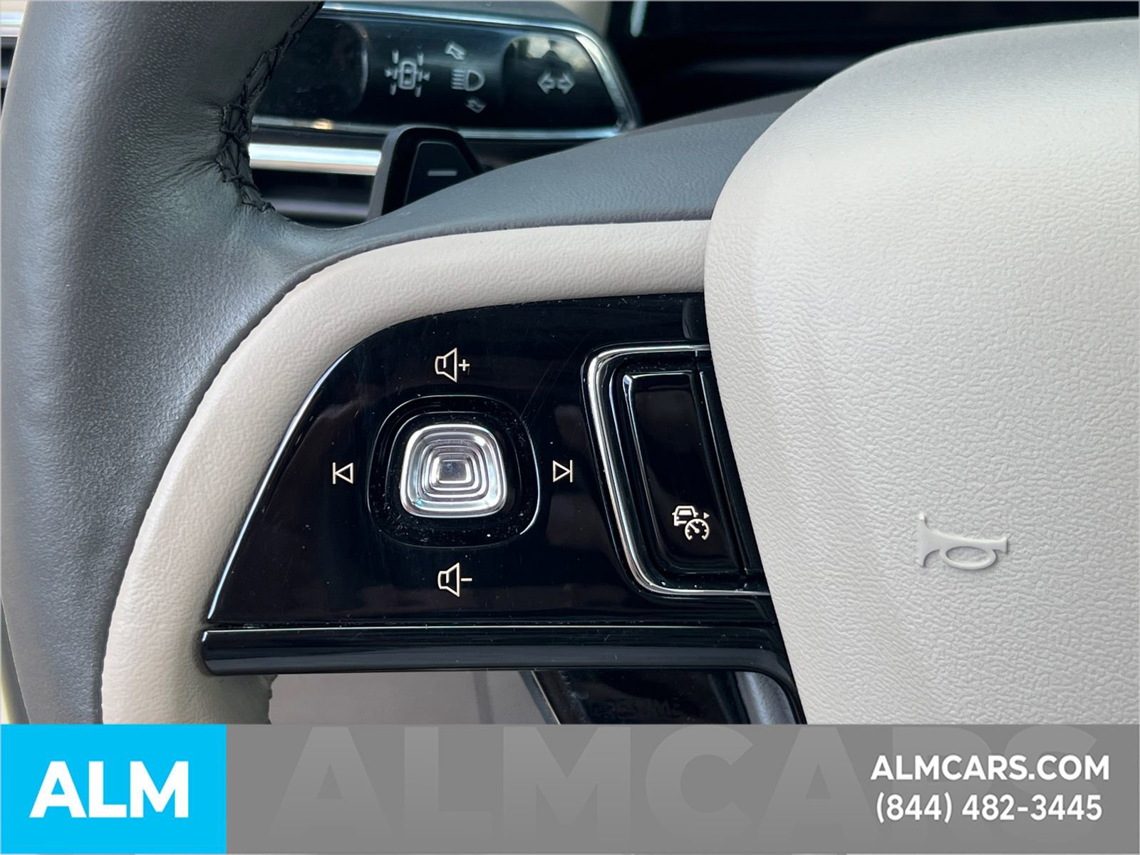 Used 2023 Lincoln Corsair Reserve image 31