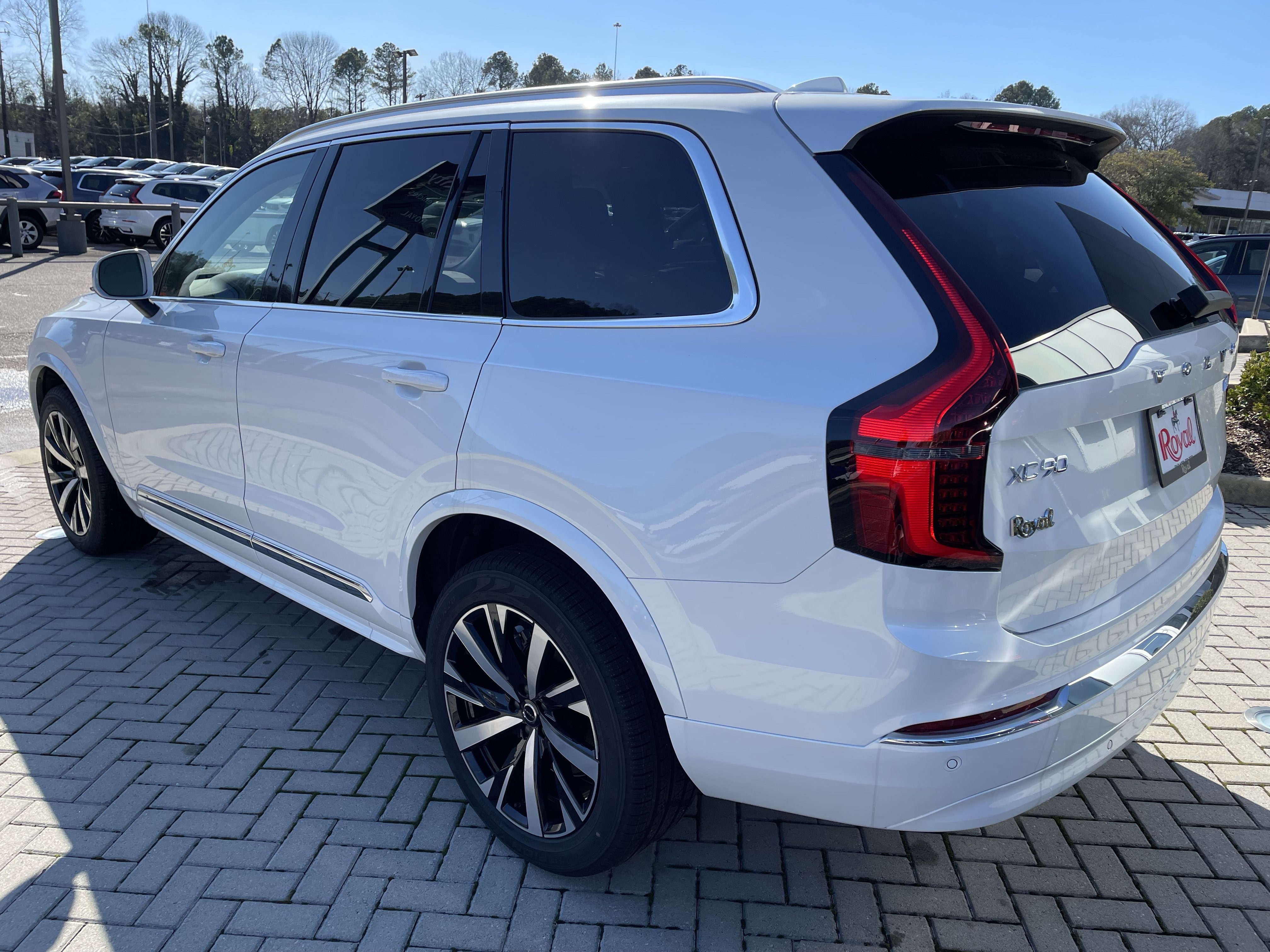 New 2026 Volvo XC90 B5 Core image 6