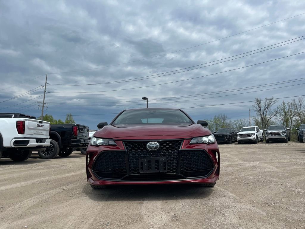 Used 2019 Toyota Avalon XSE w/ All Weather Liner Package FWD image 3