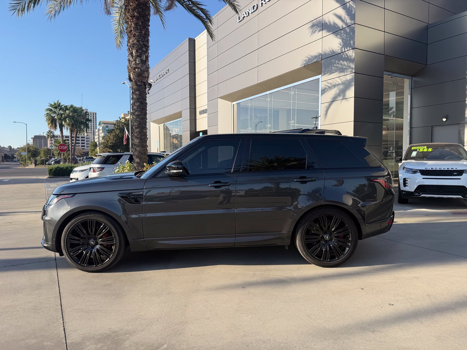 Used 2018 Land Rover Range Rover Sport HSE Dynamic AWD/4WD image 3