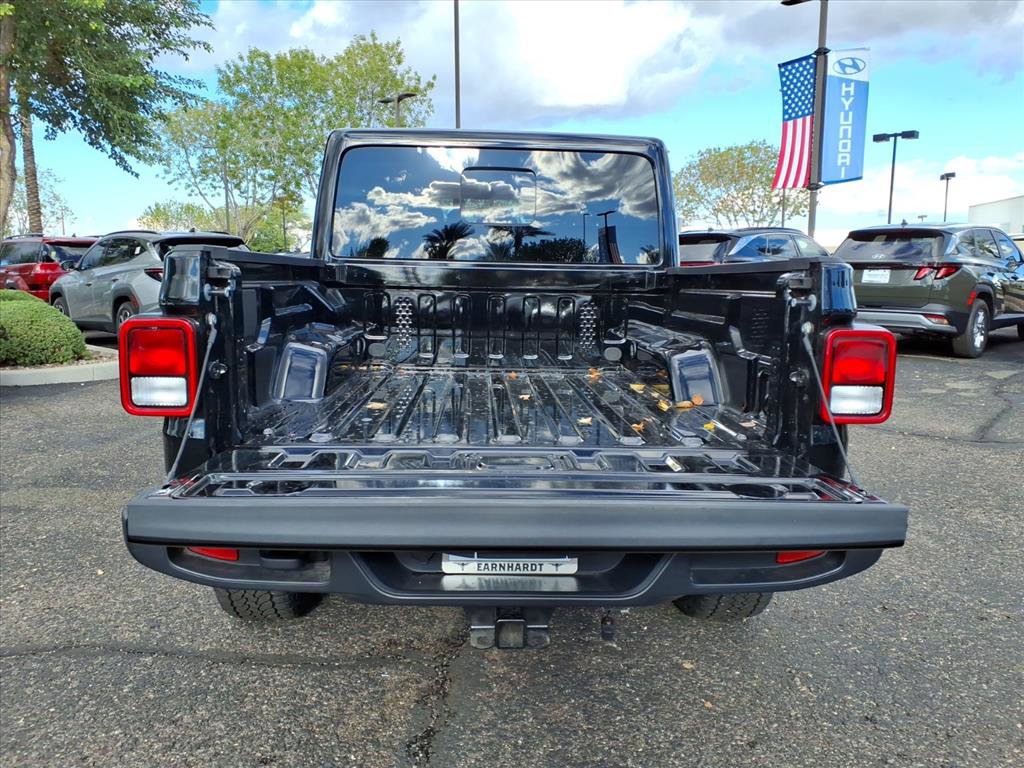Used 2025 Jeep Gladiator Sport image 10