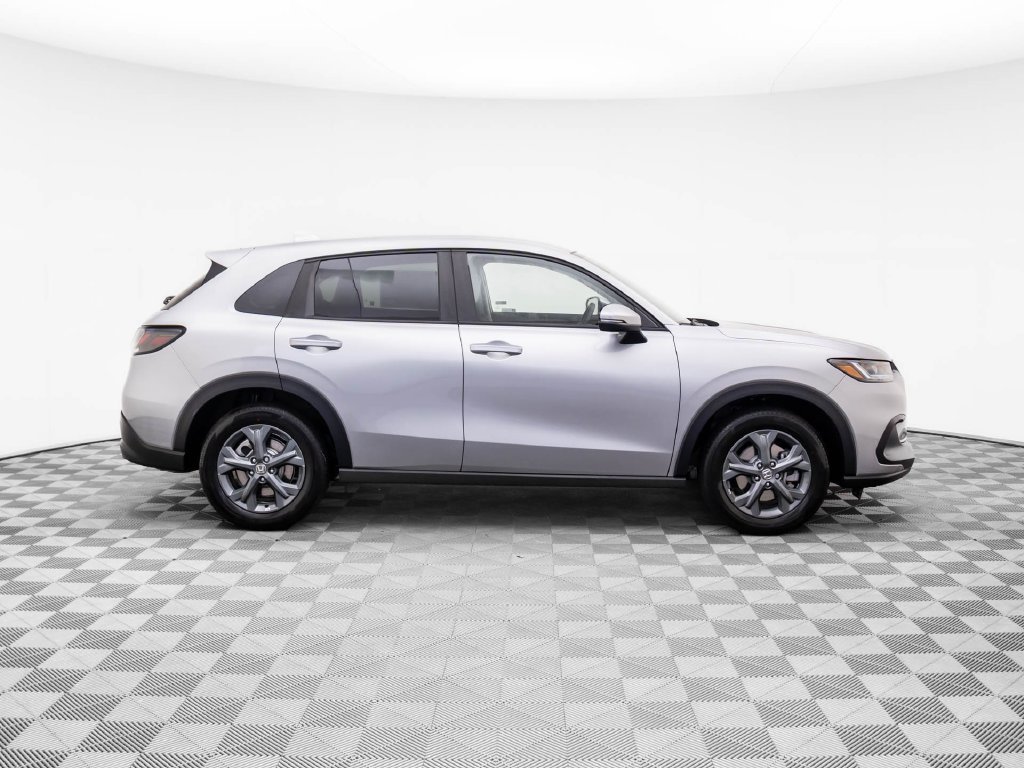 New 2027 Honda HR-V LX image 7