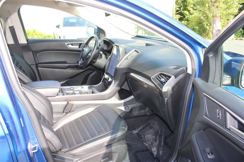 Used 2024 Ford Edge SEL AWD/4WD image 12