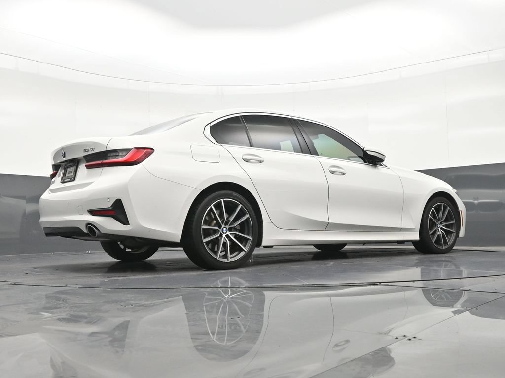 Used 2021 BMW 330i Sedan w/ Convenience Package RWD image 28