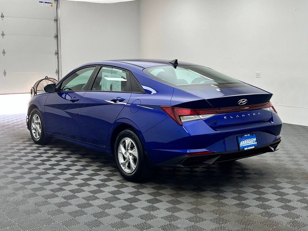 Used 2023 Hyundai Elantra SE FWD image 10