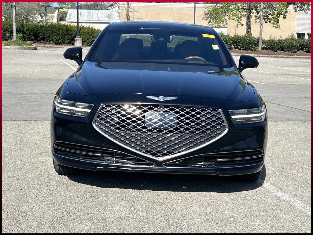 Used 2022 Genesis G90 3.3T Premium RWD image 2