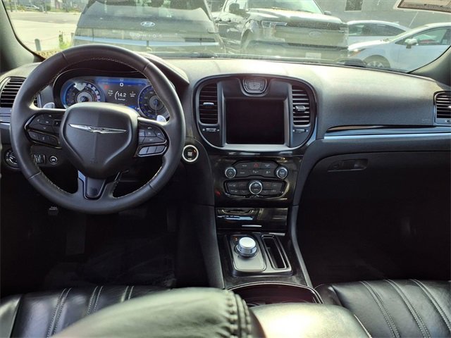 Used 2022 Chrysler 300 S image 20