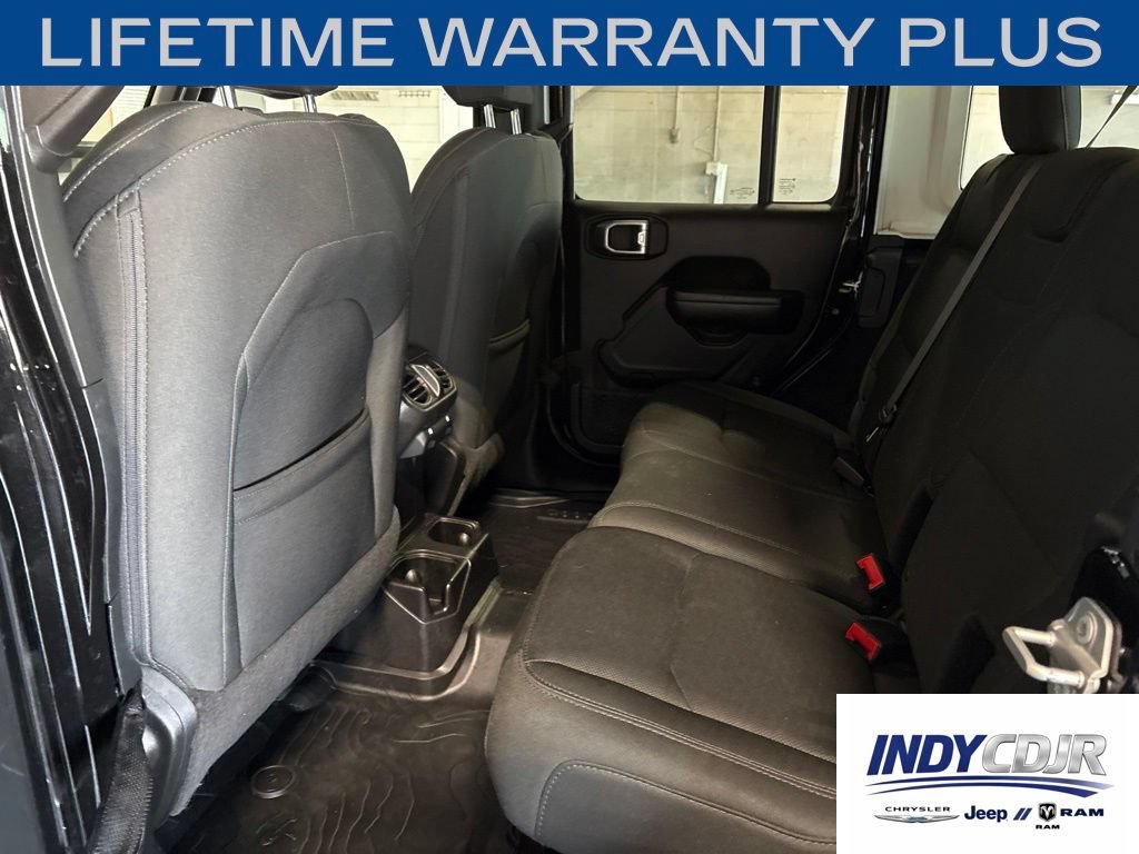 Used 2018 Jeep Wrangler Unlimited Sport S AWD/4WD image 9