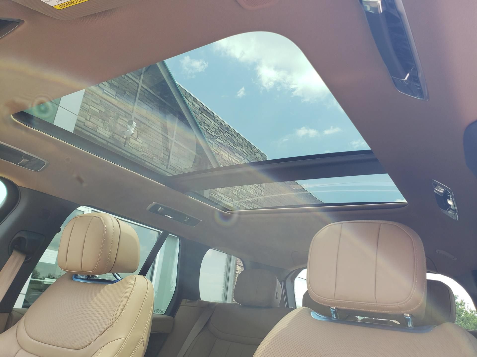 New 2026 Land Rover Range Rover SE AWD/4WD image 19