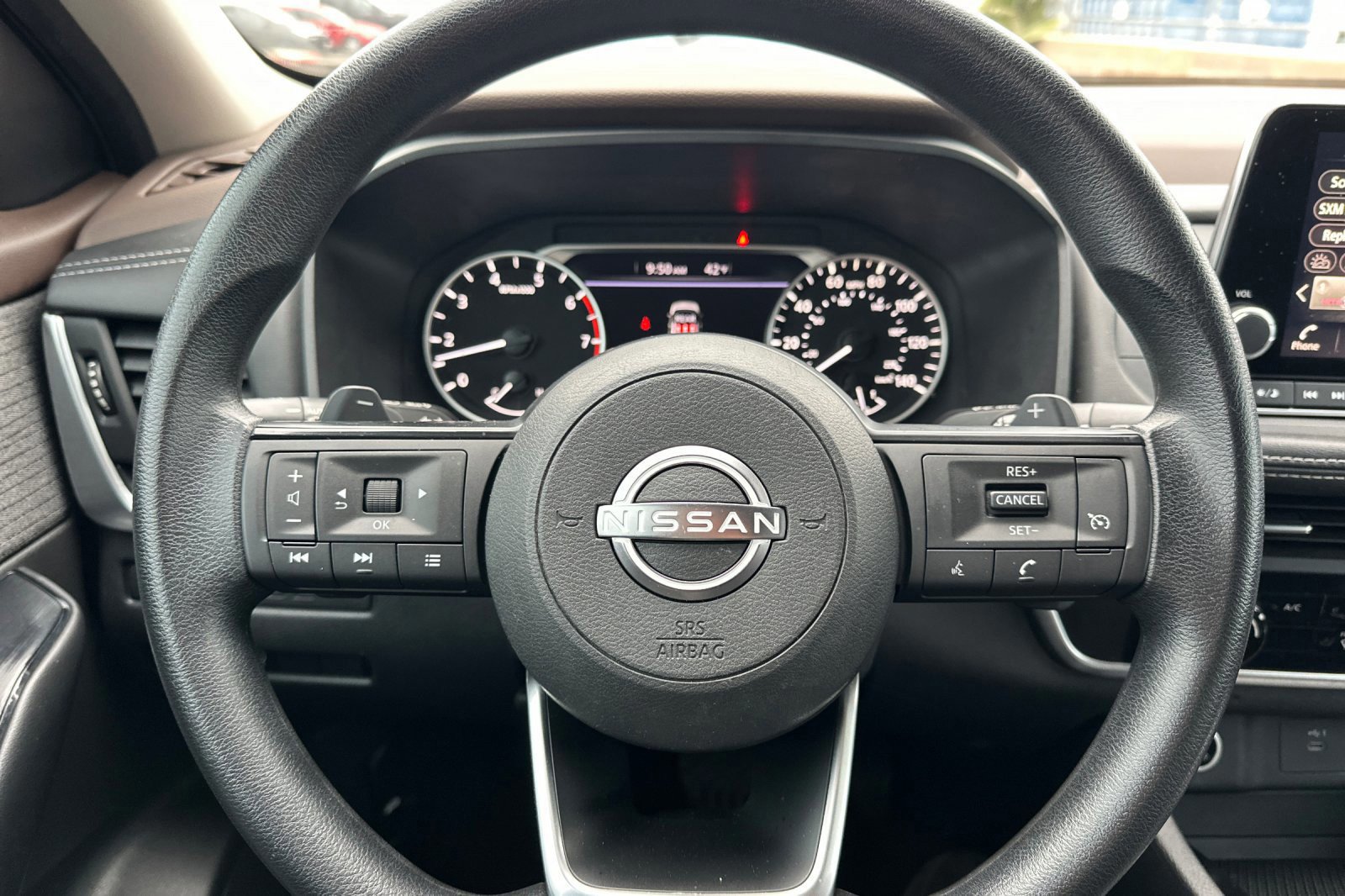 Used 2023 Nissan Rogue S image 23