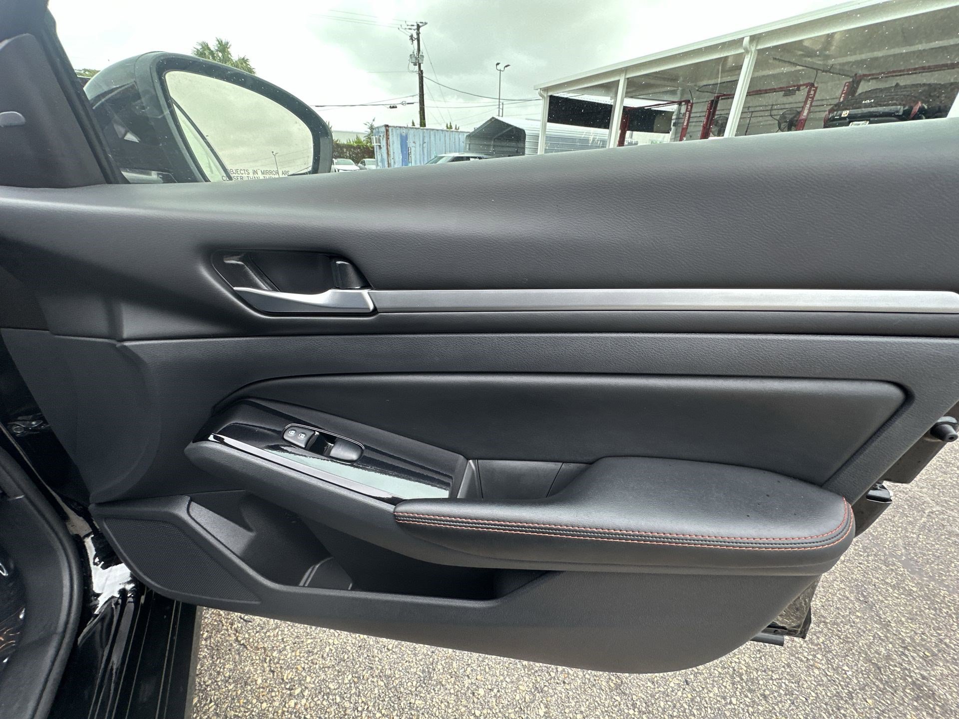 Used 2024 Nissan Altima 2.5 SR image 31