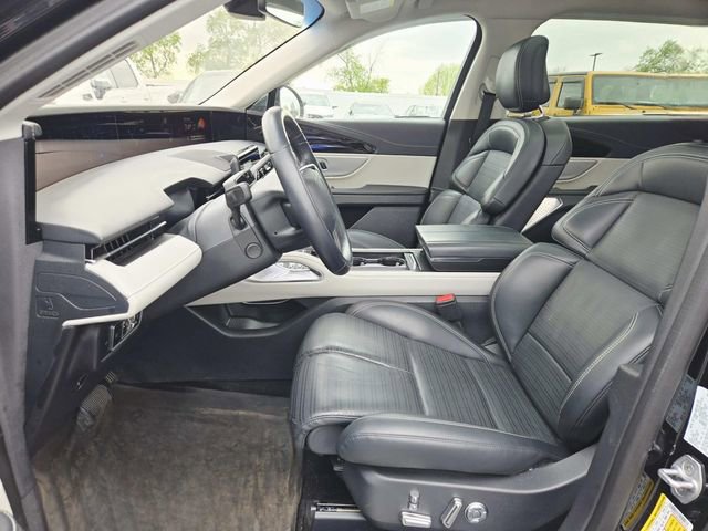 Used 2024 Lincoln Nautilus Reserve w/ Equipment Group 203A AWD/4WD image 9