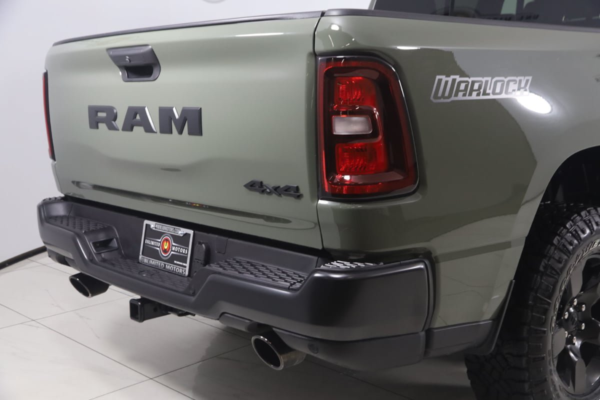 Used 2026 RAM 1500 Warlock AWD/4WD image 36