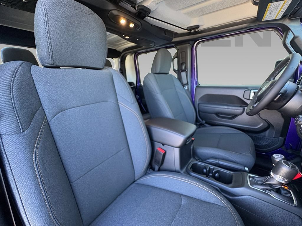 New 2026 Jeep Gladiator Sport AWD/4WD image 8