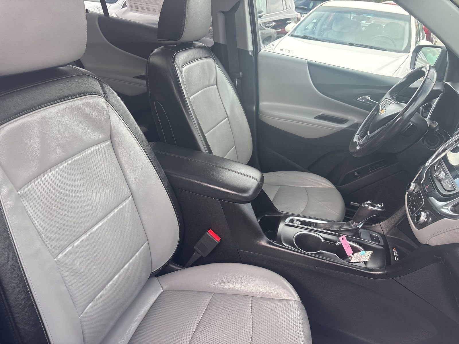 Used 2019 Chevrolet Equinox Premier FWD image 25