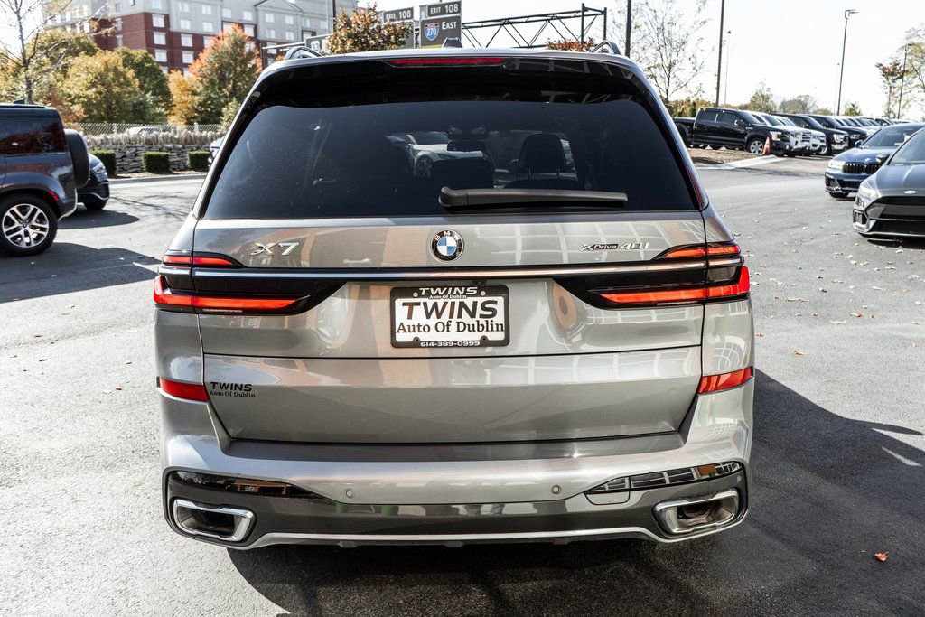 Used 2024 BMW X7 xDrive40i w/ M Sport Package image 33