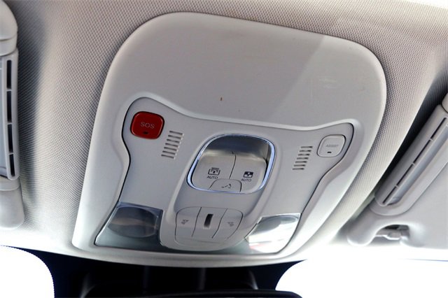 Used 2021 Jeep Renegade Limited w/ Sun & Sound Group image 19