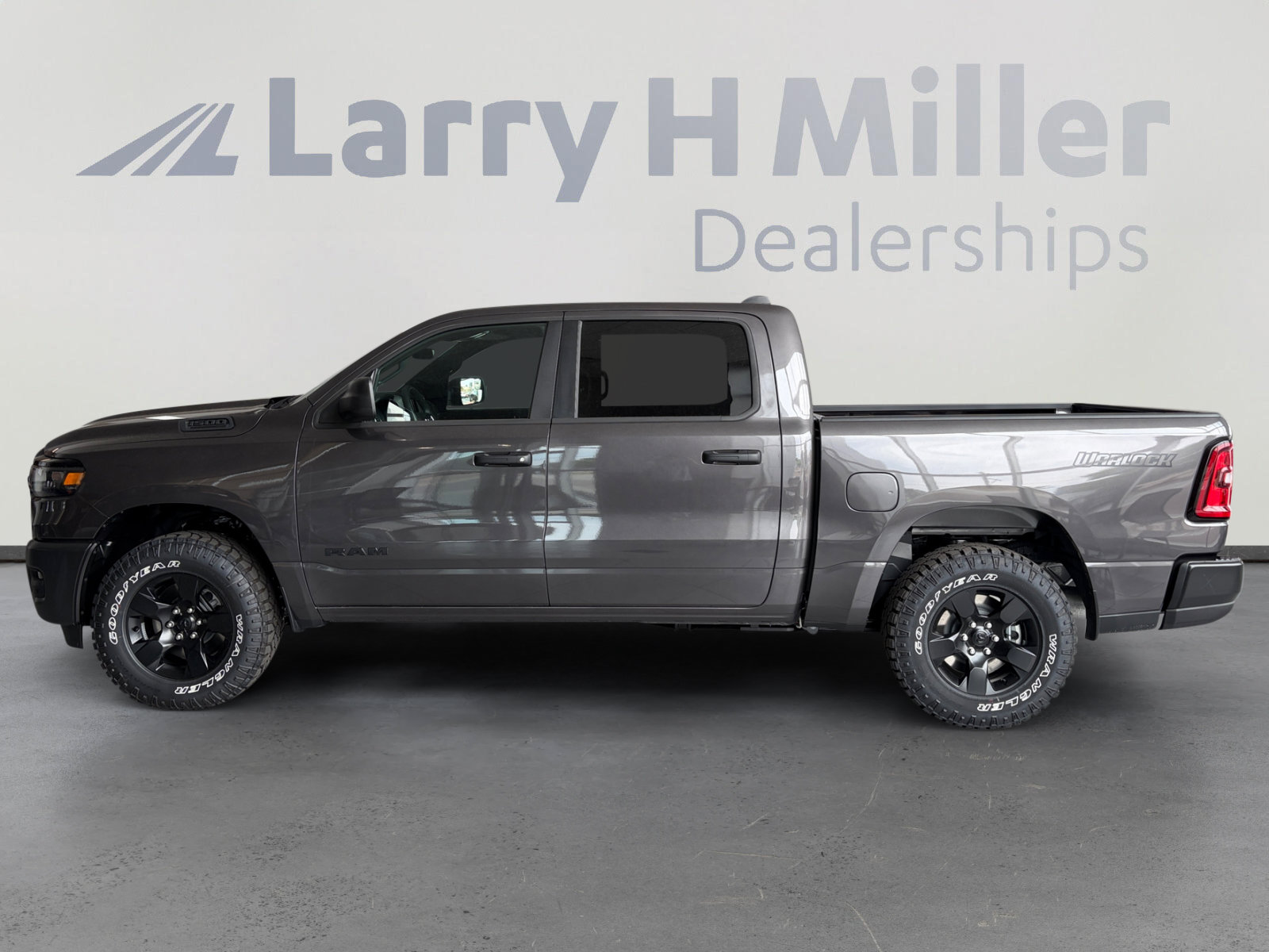 New 2026 RAM 1500 Warlock AWD/4WD image 2