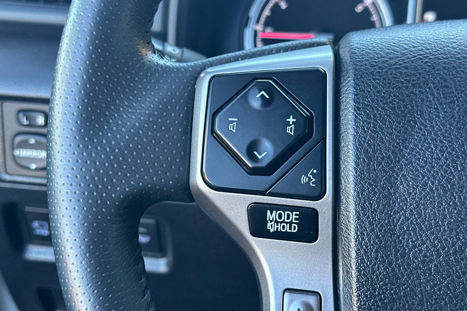 Used 2022 Toyota 4Runner Limited image 29