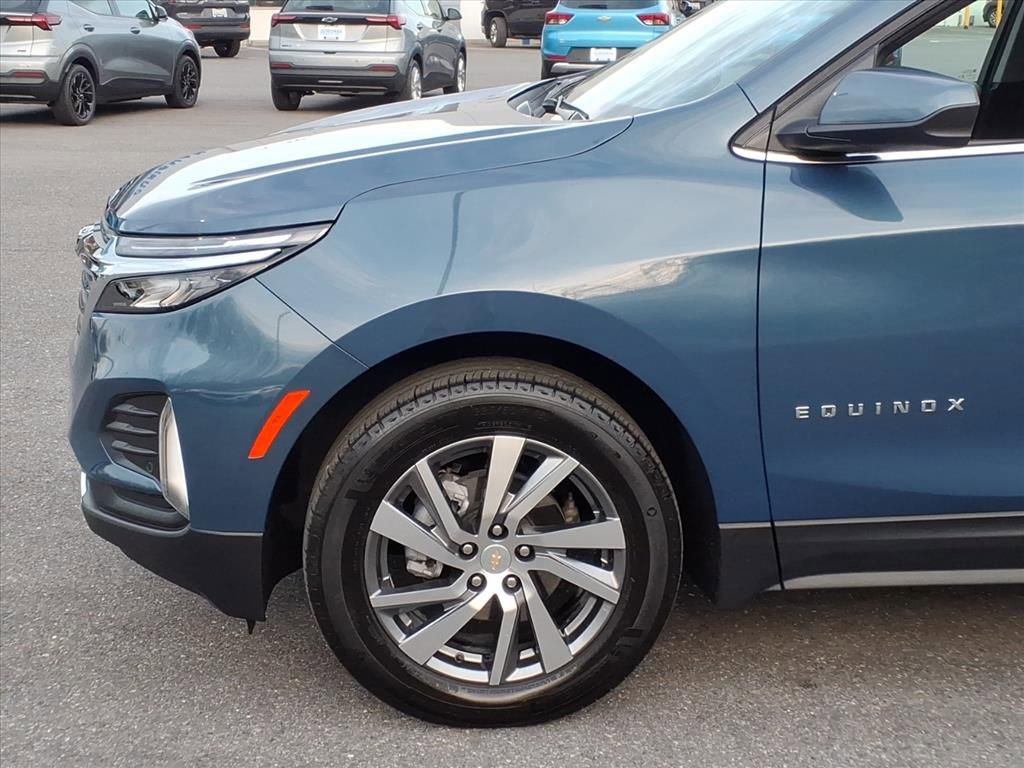 Certified 2024 Chevrolet Equinox LT w/ LPO, Floor Liner Package image 6